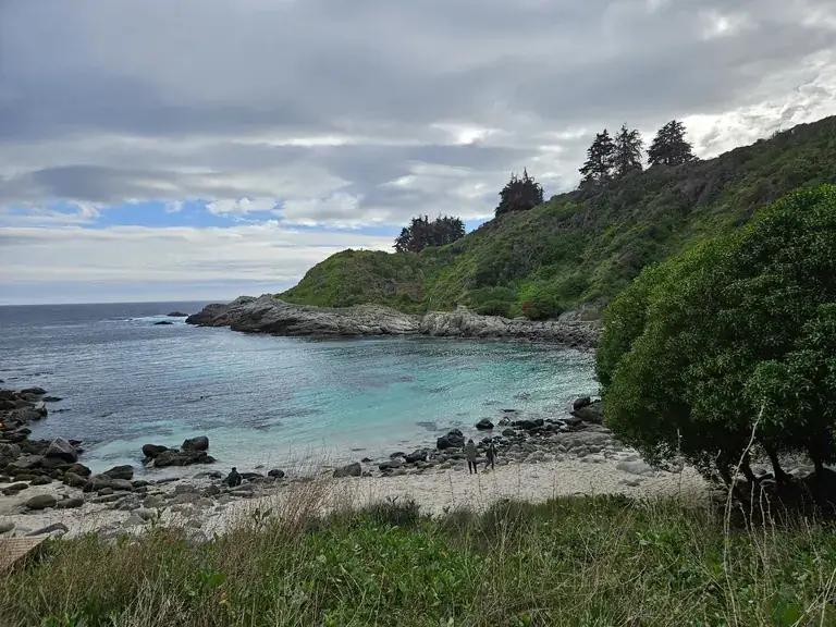 Las Cujas beach and the coastal path in Cachagua