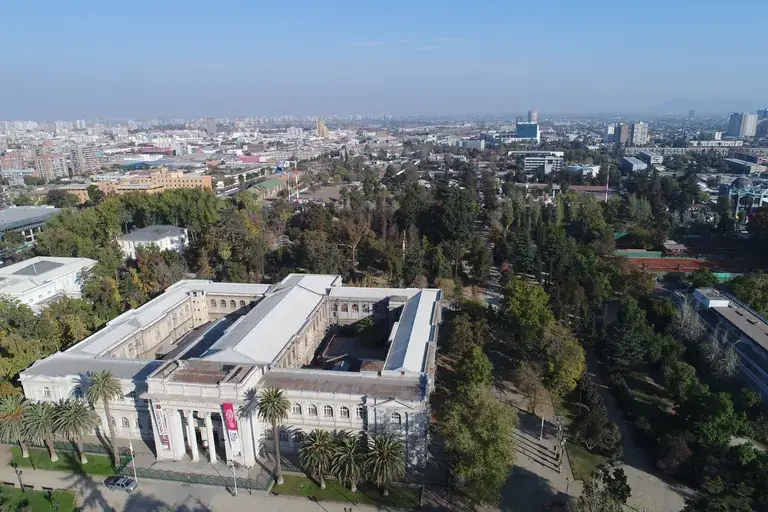 Aerial view of the National Museum of Natural History and Quinta Normal park