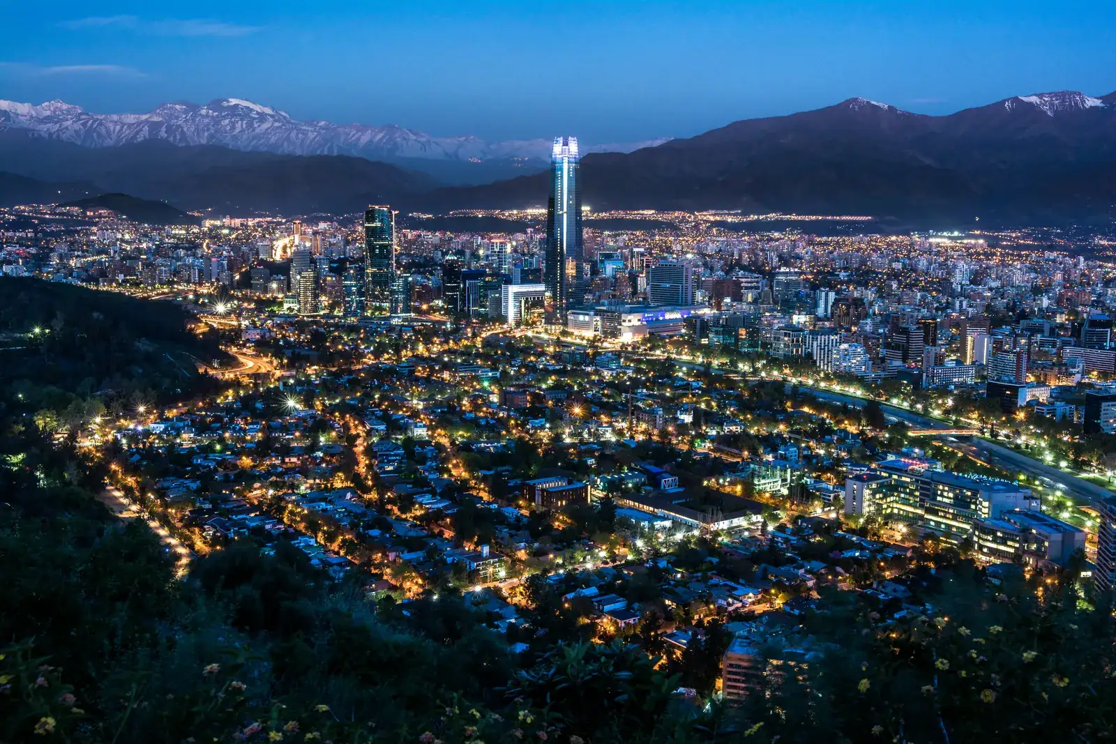 Santiago y la cordillera de los Andes desde el cerro San Cristóbal
