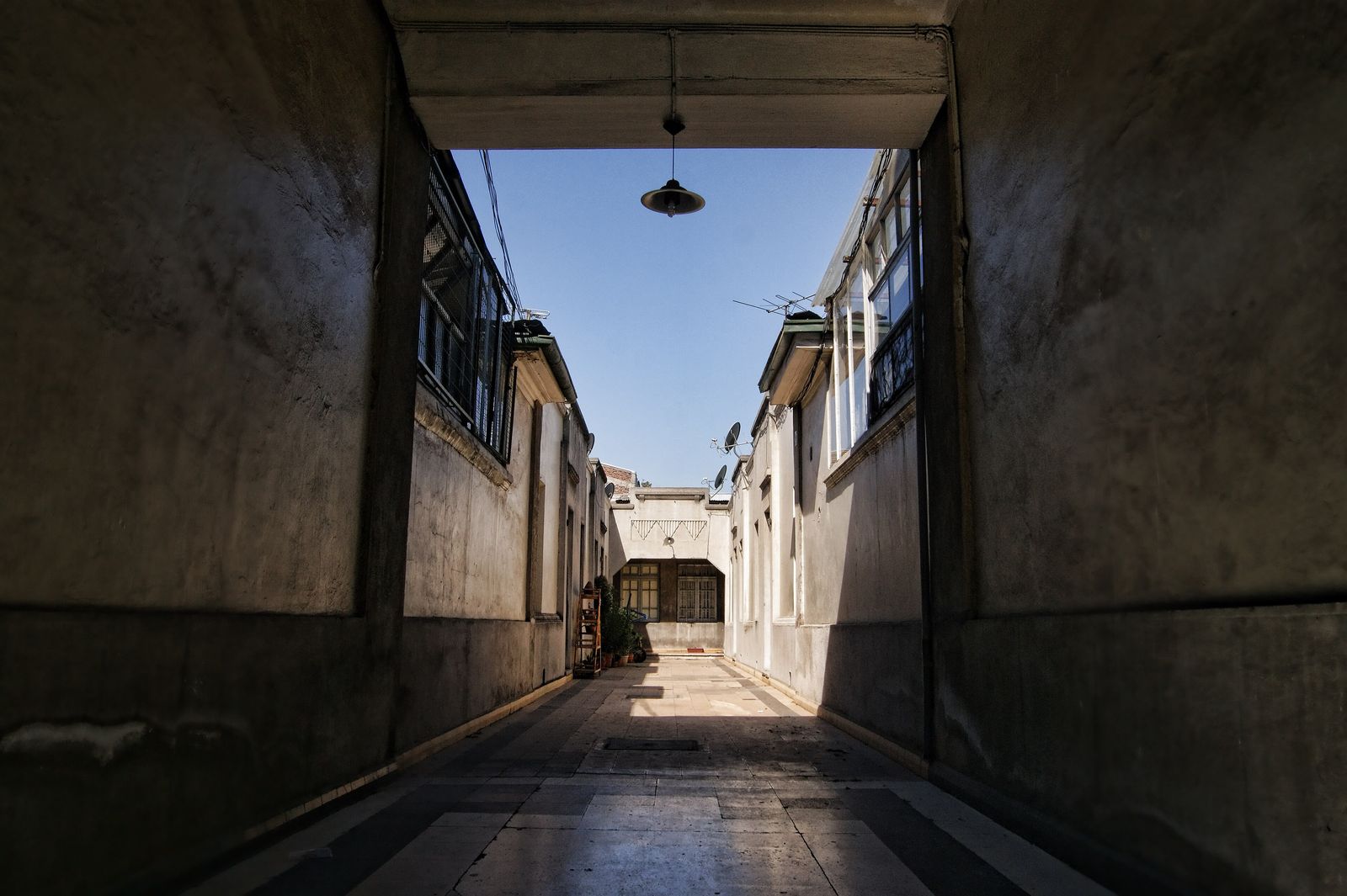 A heritage cité passage in Barrio Yungay